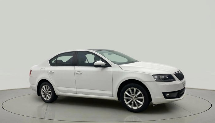 2015 Skoda Octavia STYLE PLUS AT 1.8 TSI, Petrol, Automatic, 70,481 km, Right Front Diagonal