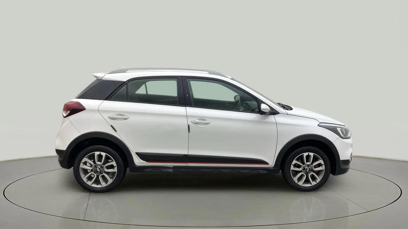 2018 Hyundai i20 Active 1.2 S, Petrol, Manual, 83,352 km, Right Side View