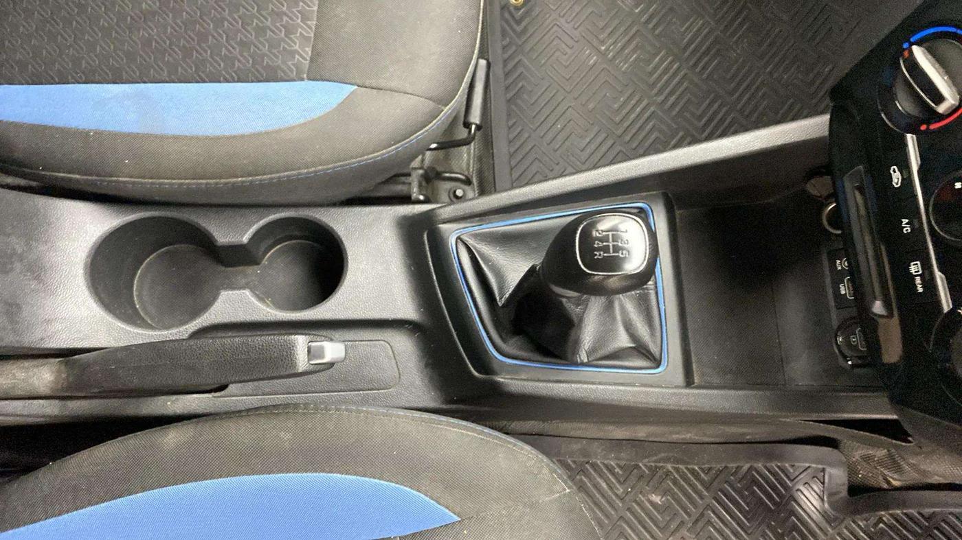 2018 Hyundai i20 Active 1.2 S, Petrol, Manual, 83,352 km, Gear Lever