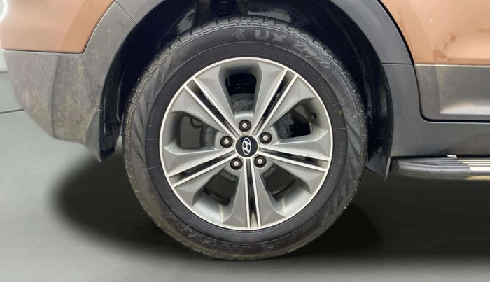 2017 Hyundai Creta SX PLUS 1.6 PETROL SPECIAL EDITION, Petrol, Manual, 81,403 km, Right Rear Wheel