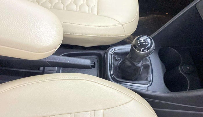 2020 Volkswagen Polo COMFORTLINE PLUS 1.0L MPI, Petrol, Manual, 74,219 km, Gear Lever