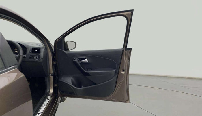 2020 Volkswagen Polo COMFORTLINE PLUS 1.0L MPI, Petrol, Manual, 74,219 km, RHS Front Door