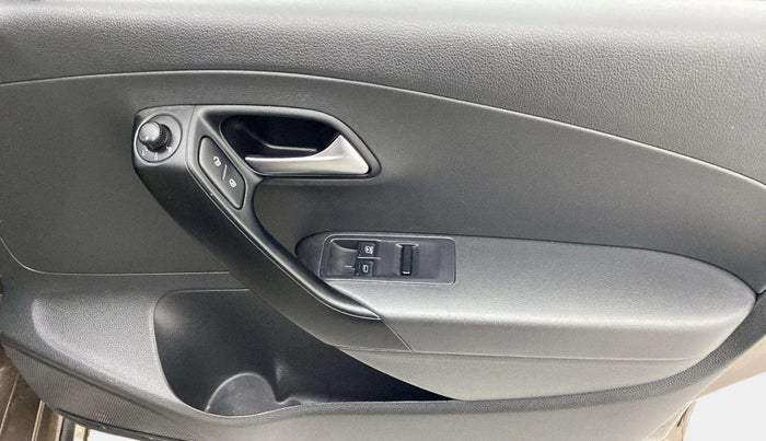 2020 Volkswagen Polo COMFORTLINE PLUS 1.0L MPI, Petrol, Manual, 74,219 km, Driver Side Door Panels Control