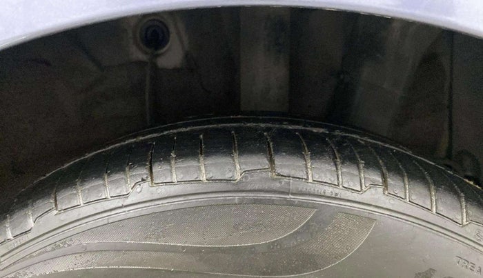 2014 Hyundai Xcent S (O) 1.2, Petrol, Manual, 81,792 km, Left Rear Tyre Tread