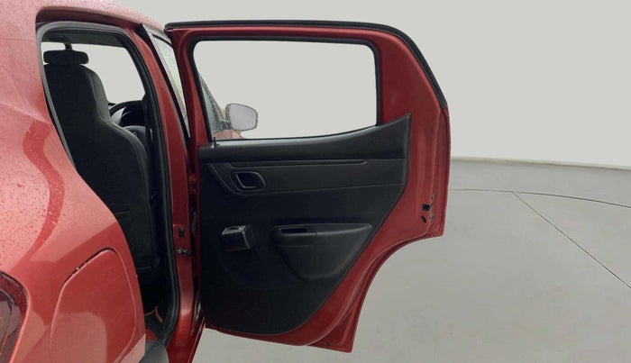 2017 Renault Kwid RXT 1.0 AMT, Petrol, Automatic, 44,277 km, RHS Rear Door