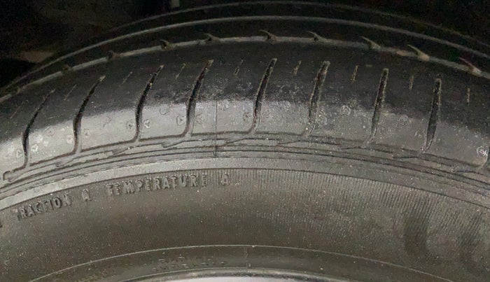 2021 Maruti Ciaz ZETA 1.5 SHVS MT PETROL, Petrol, Manual, 58,127 km, Left Rear Tyre Tread