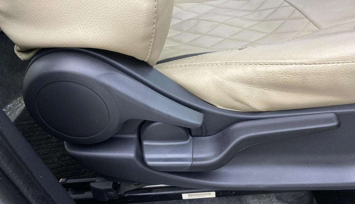 2020 Honda Amaze 1.2L I-VTEC VX CVT, Petrol, Automatic, 16,668 km, Driver Side Adjustment Panel