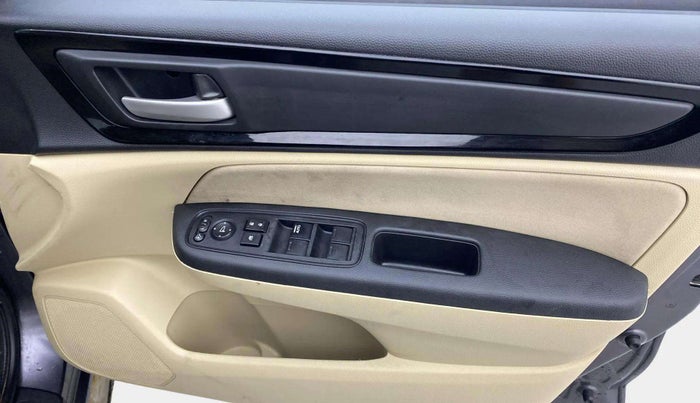 2020 Honda Amaze 1.2L I-VTEC VX CVT, Petrol, Automatic, 16,668 km, Driver Side Door Panels Control