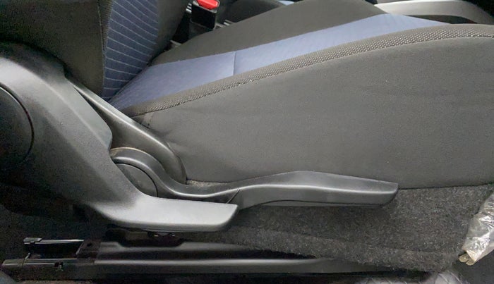 2020 Toyota Glanza G MT PETROL, Petrol, Manual, 13,020 km, Driver Side Adjustment Panel