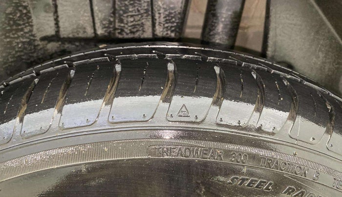 2018 Maruti Dzire VXI AMT, Petrol, Automatic, 66,895 km, Left Rear Tyre Tread