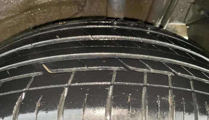 2021 Tata NEXON XZ PETROL, Petrol, Manual, 31,906 km, Left Rear Tyre Tread