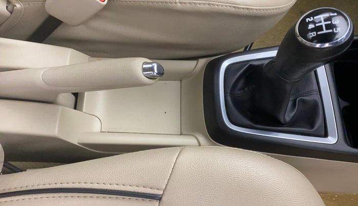 2017 Maruti Dzire VXI, Petrol, Manual, 38,705 km, Gear Lever