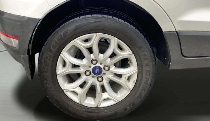 2014 Ford Ecosport TITANIUM 1.5L PETROL AT, Petrol, Automatic, 1,01,533 km, Right Rear Wheel