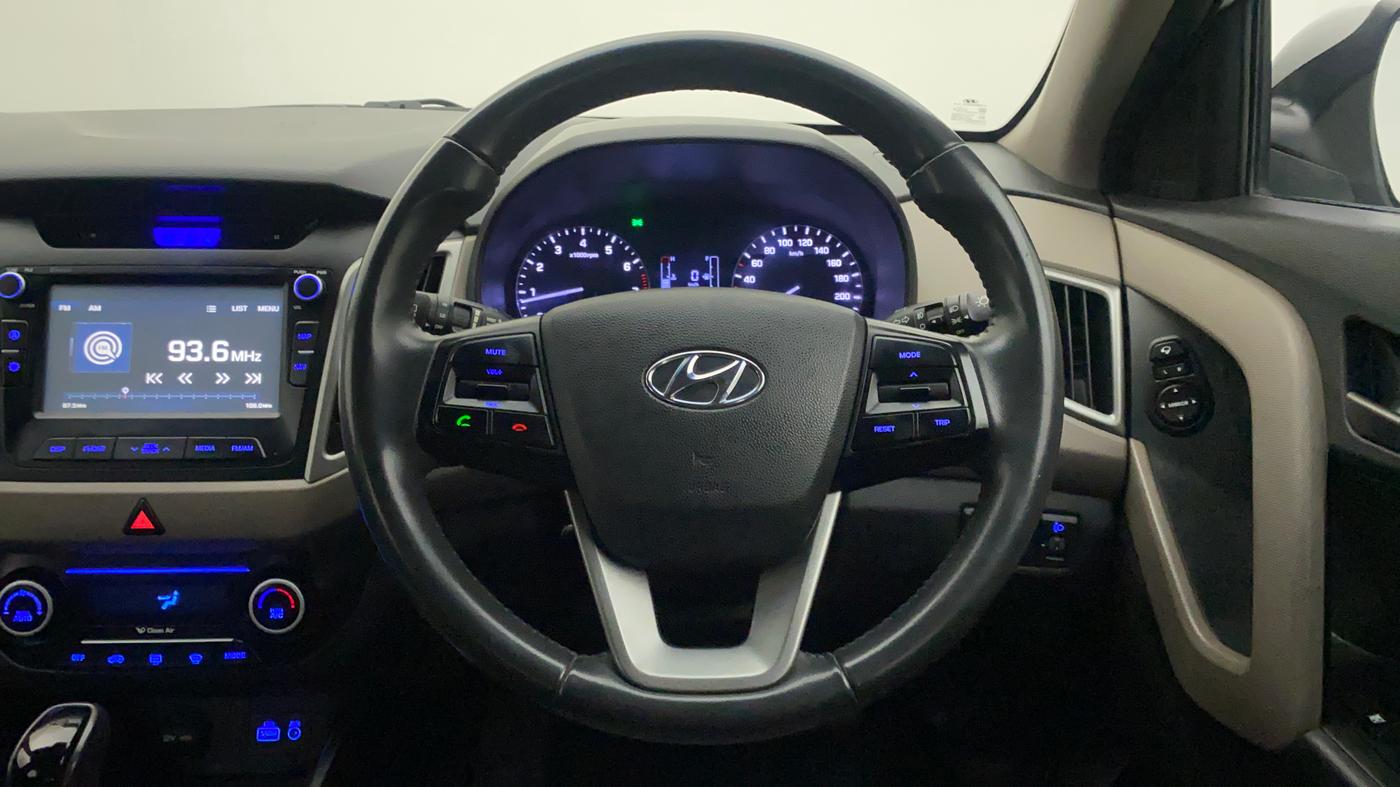 2016 Hyundai Creta SX PLUS AT 1.6 PETROL, Petrol, Automatic, 56,441 km, Steering Wheel Close Up