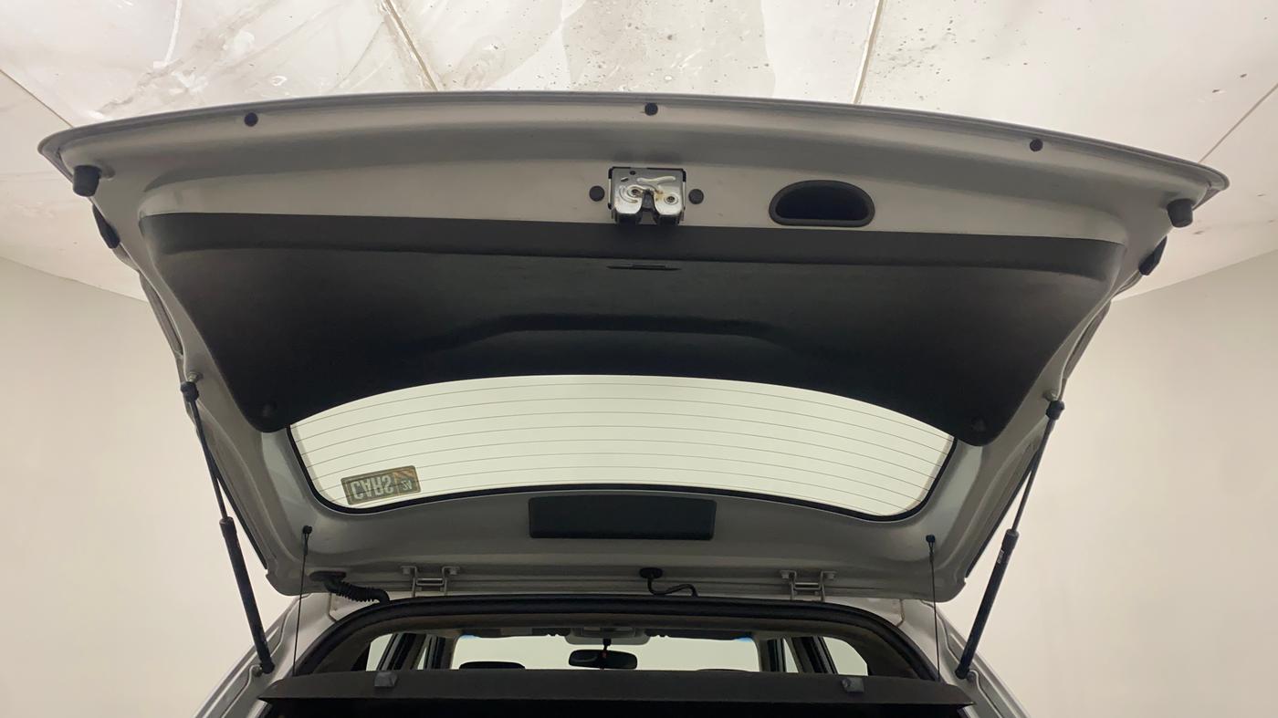 2016 Hyundai Creta SX PLUS AT 1.6 PETROL, Petrol, Automatic, 56,441 km, Boot Door Open