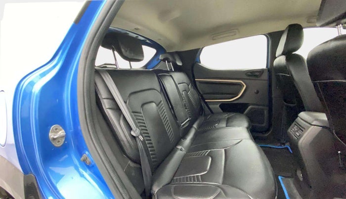 2024 Renault Kiger RXT MT, Petrol, Manual, 25,832 km, Right Side Rear Door Cabin