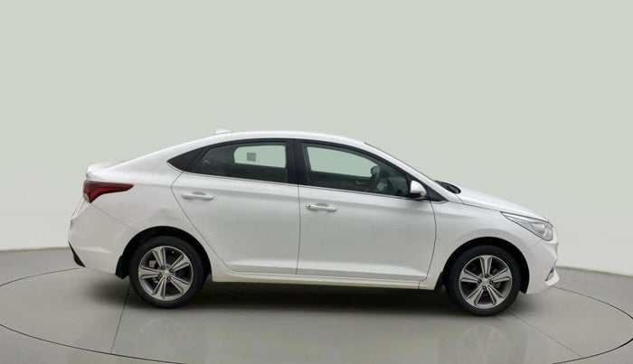 2018 Hyundai Verna 1.6 VTVT SX, Petrol, Manual, 20,494 km, Right Side View