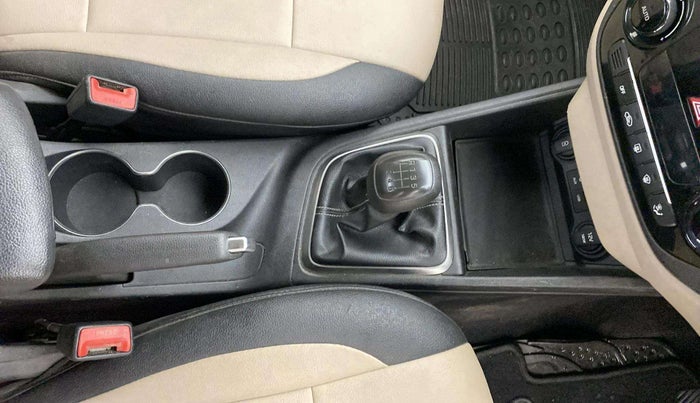 2018 Hyundai Verna 1.6 VTVT SX, Petrol, Manual, 20,494 km, Gear Lever