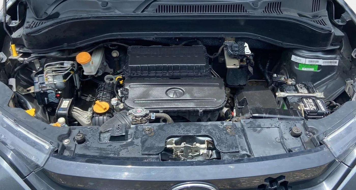 2022 Tata PUNCH ADVENTURE MT, Petrol, Manual, 32,838 km, Open Bonet