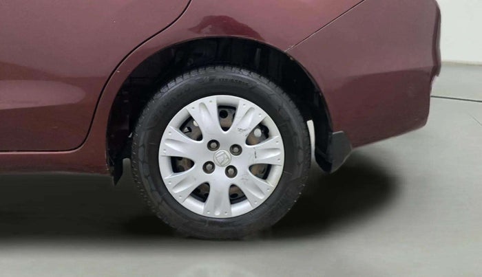 2014 Honda Amaze 1.2L I-VTEC SX, Petrol, Manual, 1,30,360 km, Left Rear Wheel