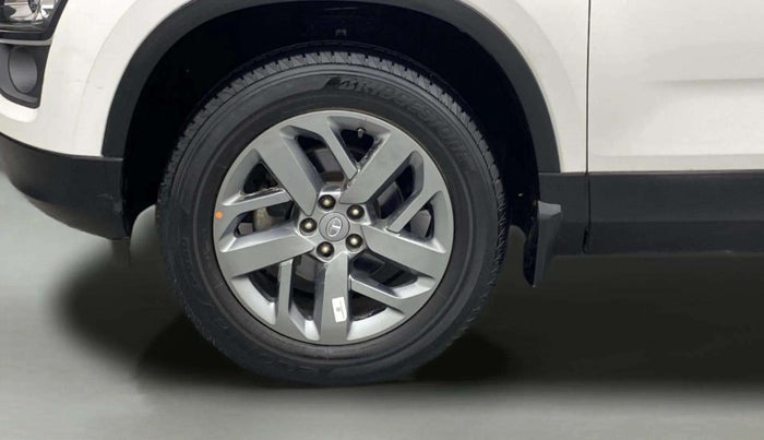 2022 Tata Safari XT, Diesel, Manual, 21,511 km, Left Front Wheel