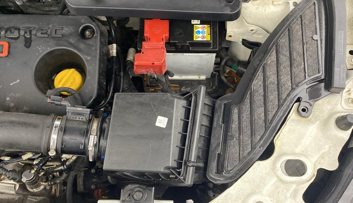 2022 Tata Safari XT, Diesel, Manual, 21,511 km, Engine View - Left