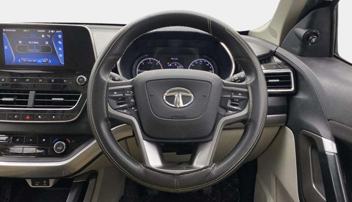 2022 Tata Safari XT, Diesel, Manual, 21,511 km, Steering Wheel Close Up