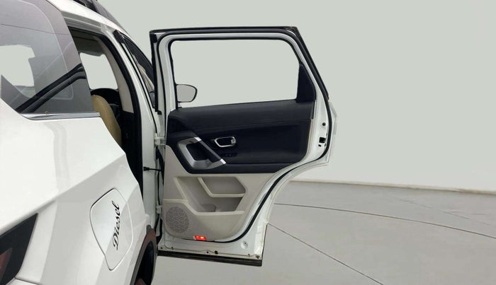 2022 Tata Safari XT, Diesel, Manual, 21,511 km, RHS Rear Door