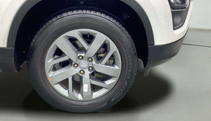 2022 Tata Safari XT, Diesel, Manual, 21,511 km, Right Front Wheel