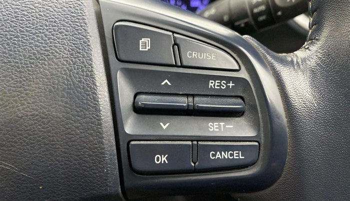 2019 Hyundai VENUE SX PLUS 1.0 TURBO DCT DUAL TONE, Petrol, Automatic, 1,00,800 km, Adaptive Cruise Control