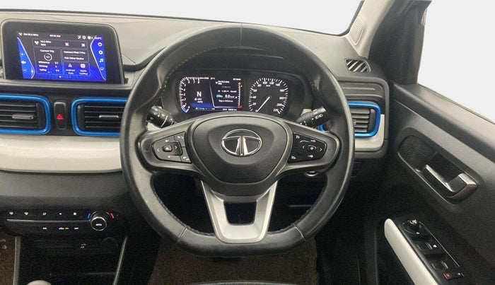 2022 Tata PUNCH CREATIVE AMT 1.2 RTN DUAL TONE, Petrol, Automatic, 34,662 km, Steering Wheel Close Up