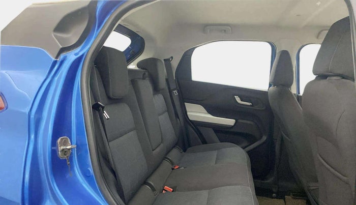 2022 Tata PUNCH CREATIVE AMT 1.2 RTN DUAL TONE, Petrol, Automatic, 34,662 km, Right Side Rear Door Cabin