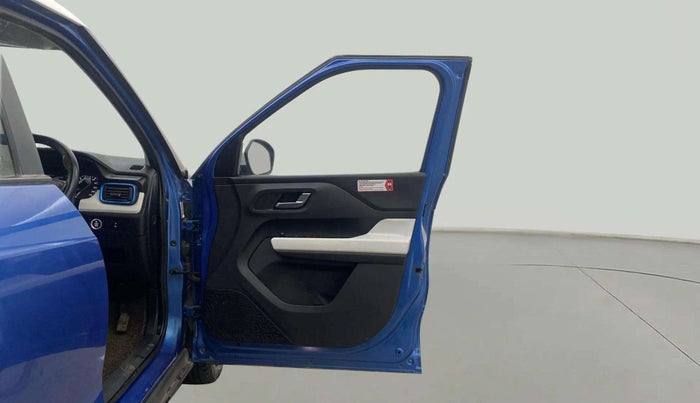2022 Tata PUNCH CREATIVE AMT 1.2 RTN DUAL TONE, Petrol, Automatic, 34,662 km, RHS Front Door