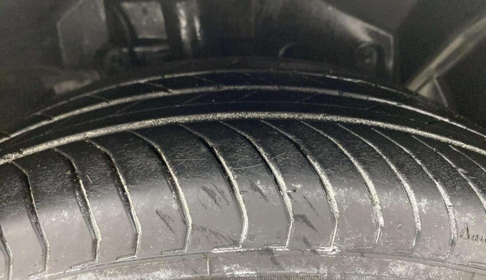 2017 Ford Ecosport TITANIUM 1.5L PETROL, Petrol, Manual, 91,820 km, Right Front Tyre Tread