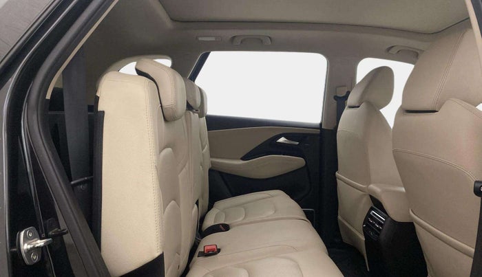 2023 MG HECTOR SHARP PRO 1.5 TURBO MT PETROL, Petrol, Manual, 81,615 km, Right Side Rear Door Cabin