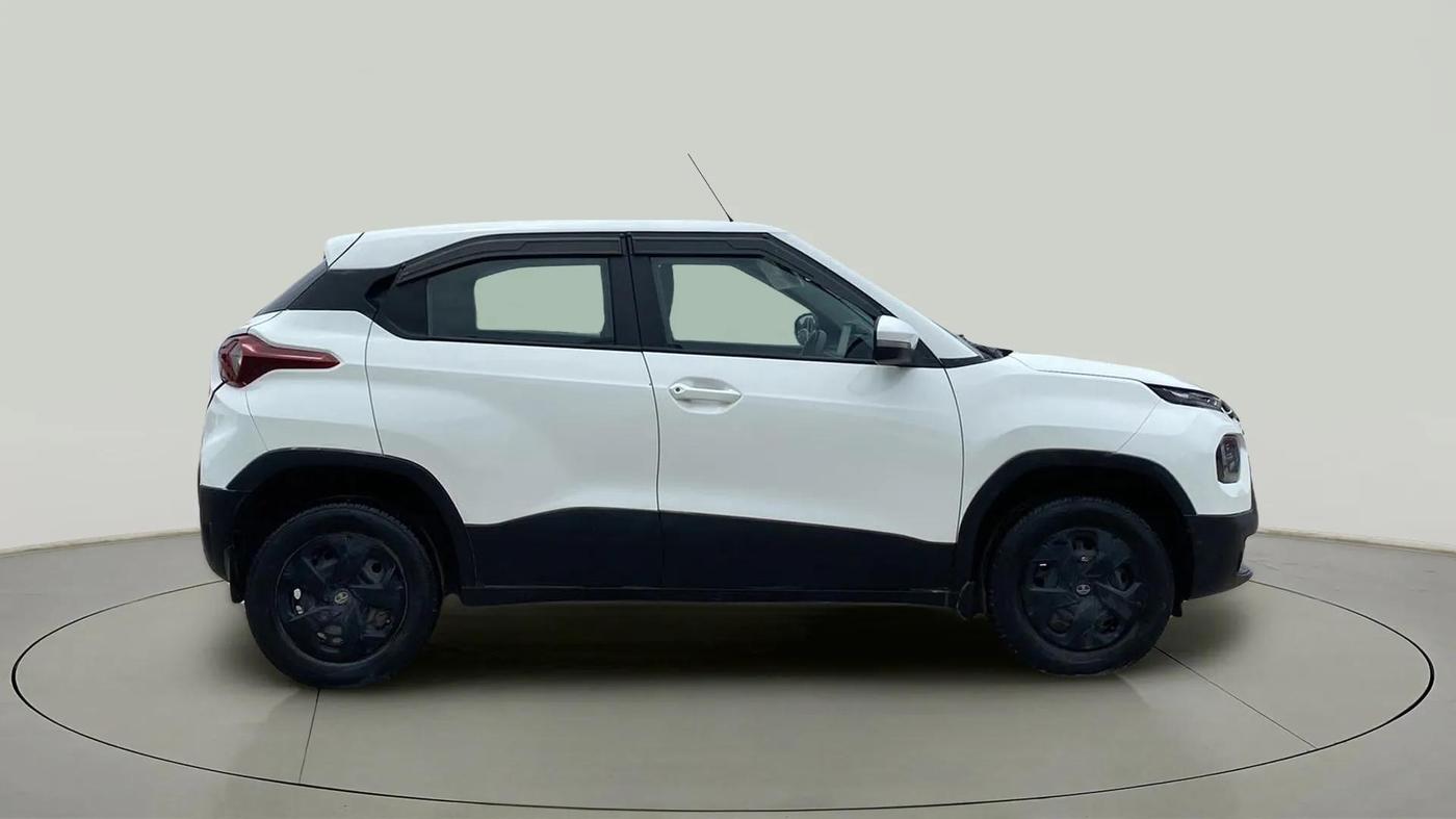 2023 Tata PUNCH Adventure (S) AMT, Petrol, Manual, 38,453 km, Right Side
