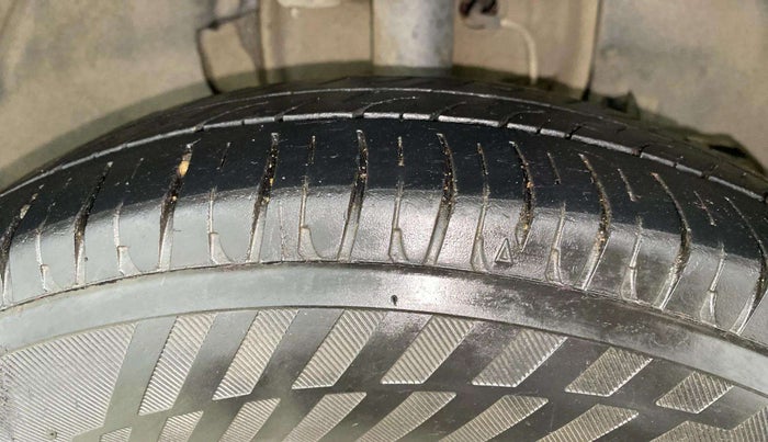 2018 Tata Tiago XM PETROL, Petrol, Manual, 37,750 km, Right Front Tyre Tread