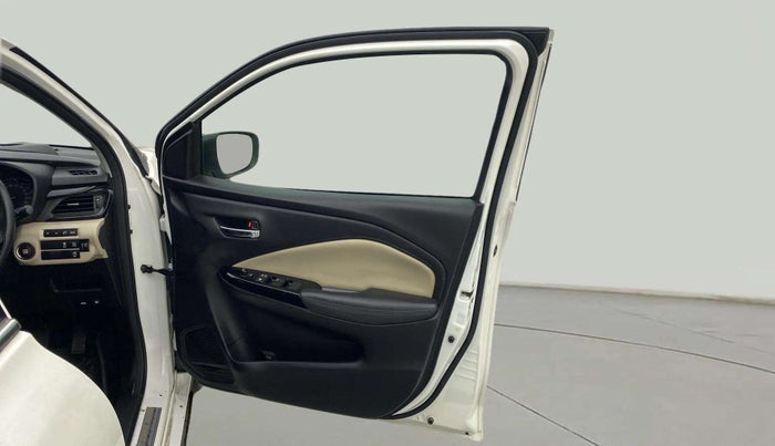2022 Toyota Glanza V, Petrol, Manual, 12,195 km, RHS Front Door