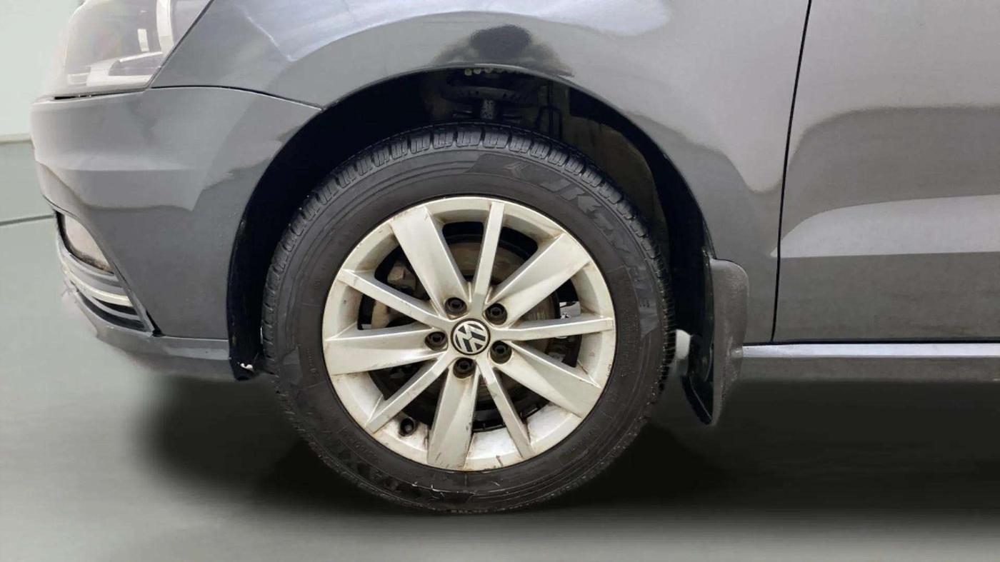 2017 Volkswagen Ameo HIGHLINE1.2L, Petrol, Manual, 90,328 km, Left Front Wheel