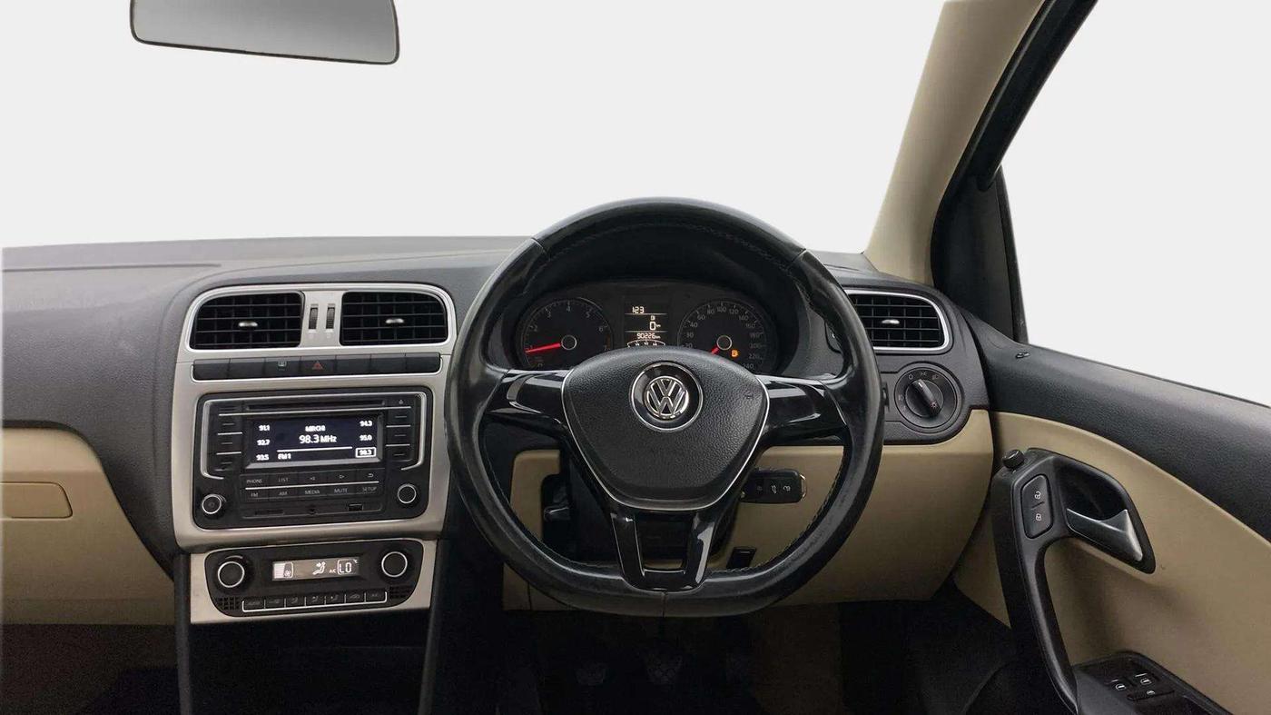 2017 Volkswagen Ameo HIGHLINE1.2L, Petrol, Manual, 90,328 km, Steering Wheel Close Up