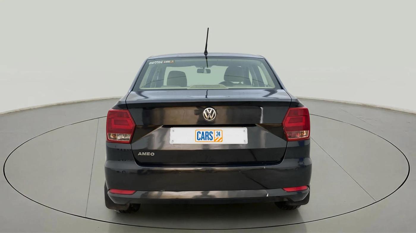 2017 Volkswagen Ameo HIGHLINE1.2L, Petrol, Manual, 90,328 km, Back/Rear