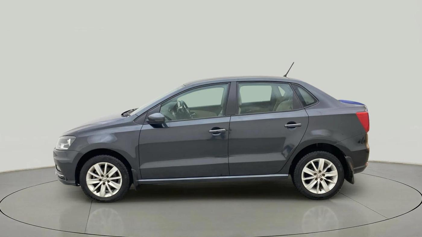 2017 Volkswagen Ameo HIGHLINE1.2L, Petrol, Manual, 90,328 km, Left Side