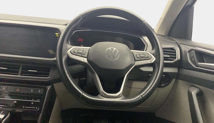 2022 Volkswagen TAIGUN TOPLINE 1.0 TSI AT, Petrol, Automatic, 63,560 km, Steering Wheel Close Up