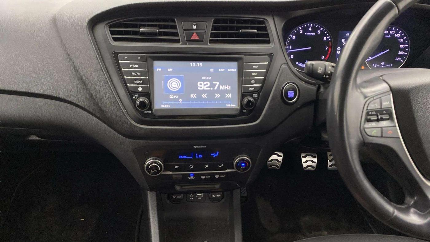 2017 Hyundai i20 Active 1.2 SX, Petrol, Manual, 53,524 km, Air Conditioner