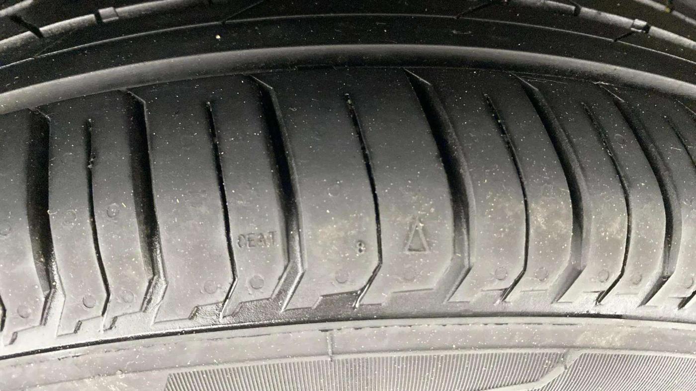 2017 Hyundai i20 Active 1.2 SX, Petrol, Manual, 53,524 km, Right Rear Tyre Tread