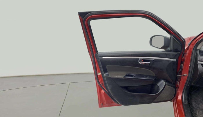2014 Maruti Swift VXI, Petrol, Manual, 67,077 km, LHS Front Door