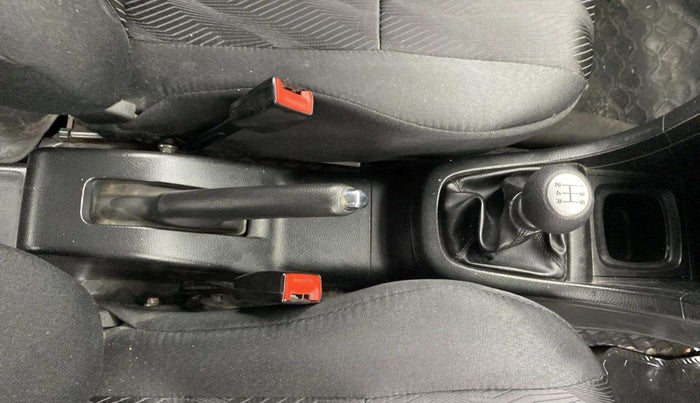 2014 Maruti Swift VXI, Petrol, Manual, 67,077 km, Gear Lever