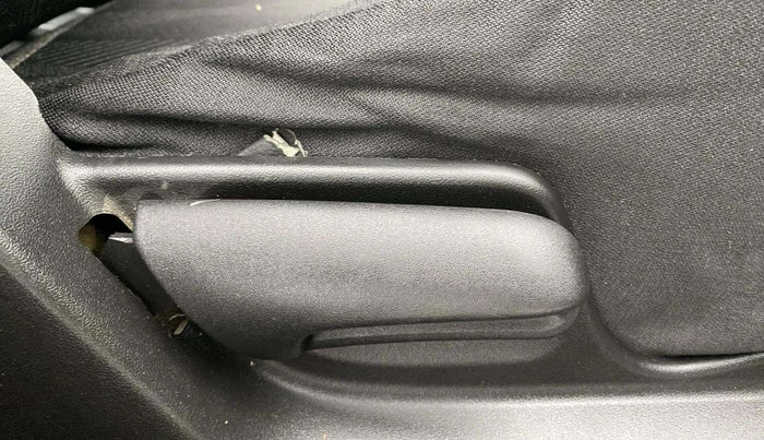 2014 Maruti Swift VXI, Petrol, Manual, 67,077 km, Driver Side Adjustment Panel