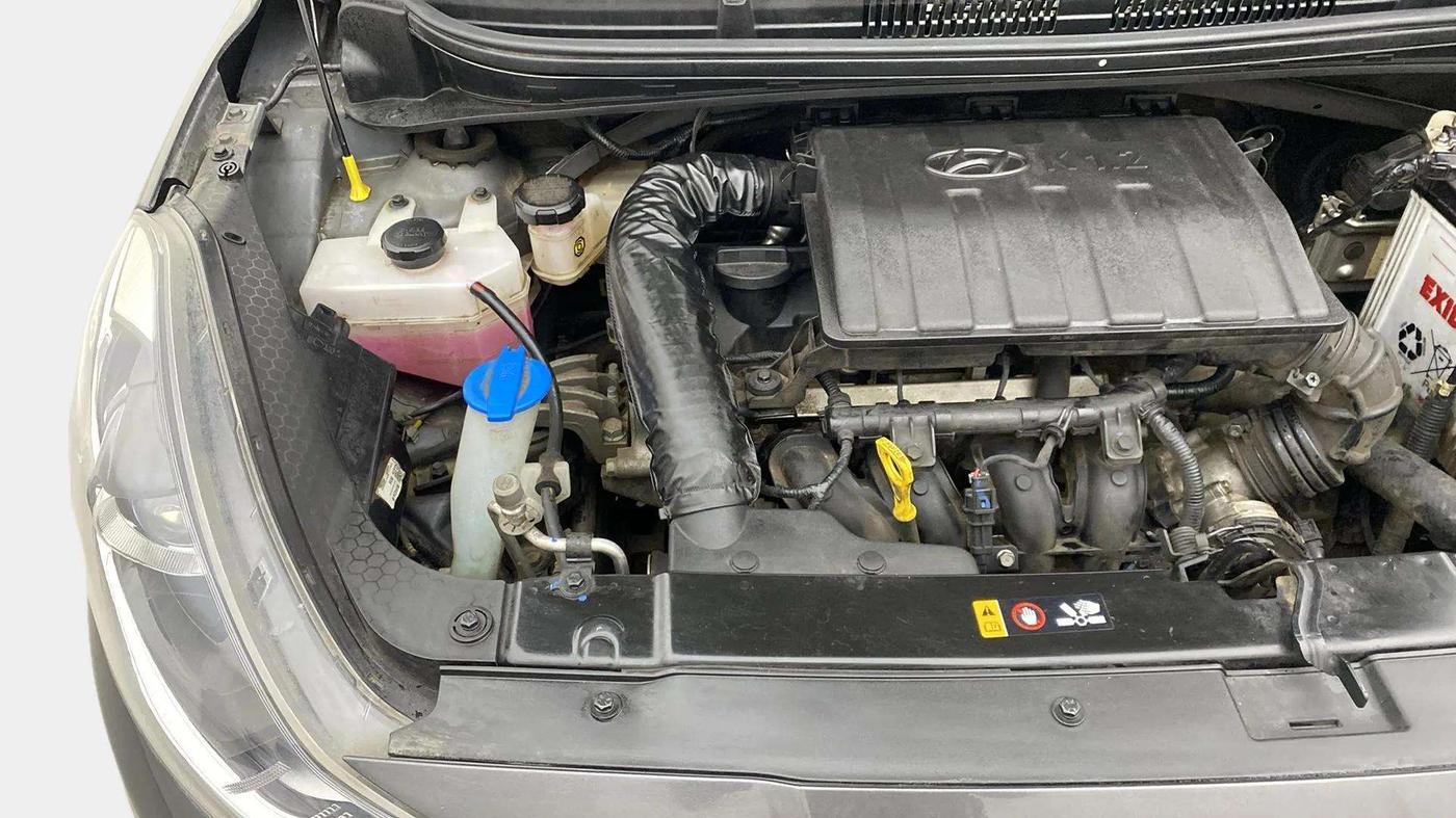 2021 Hyundai AURA SX PLUS 1.2 AMT, Petrol, Automatic, 41,735 km, Engine View - Right