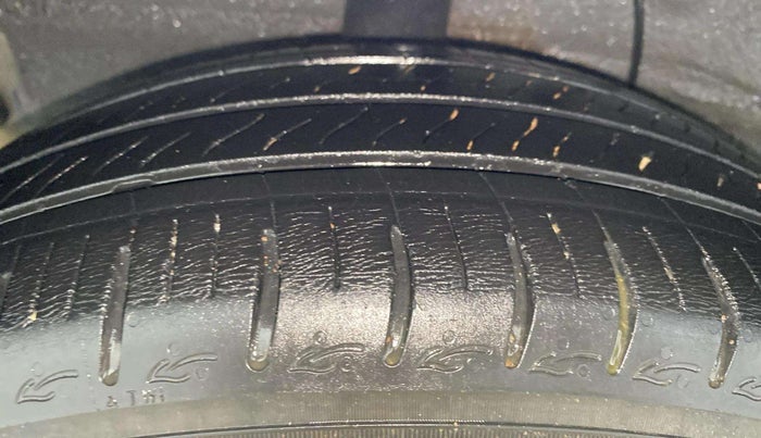 2021 Hyundai AURA SX PLUS 1.2 AMT, Petrol, Automatic, 41,735 km, Right Rear Tyre Tread